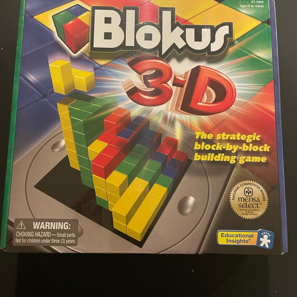 Blokus 3-D building game